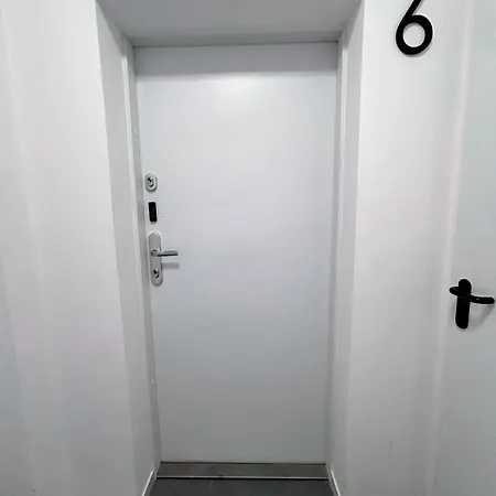 Fantastays - Sunny Cloud Breslavia